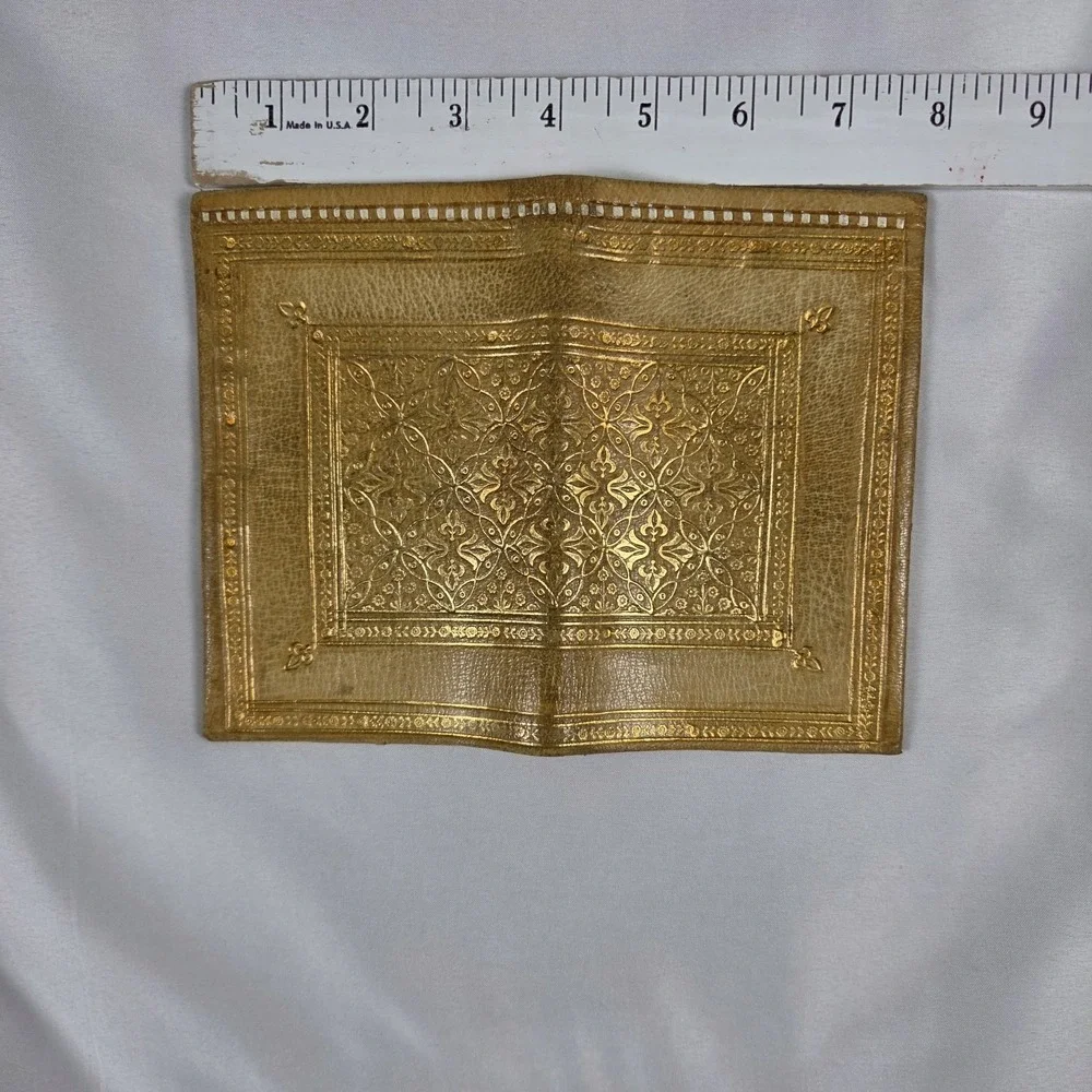 Vtg Florentine Tan Leather Gold Embossed Wallet